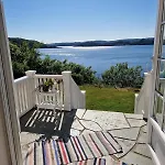 Charming House By The Sea Svenevik