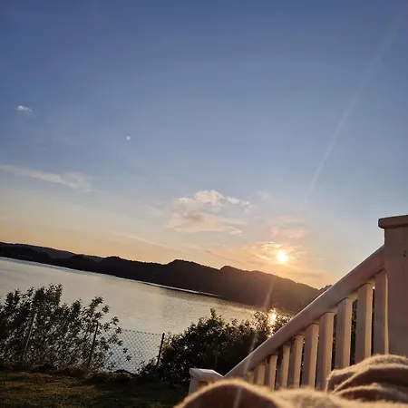Charming House By The Sea Willa Svenevik