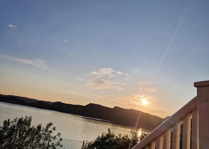 Charming House By The Sea Вилла Svenevik